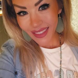 Eva V Becerra
