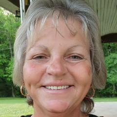 Paula Lewis