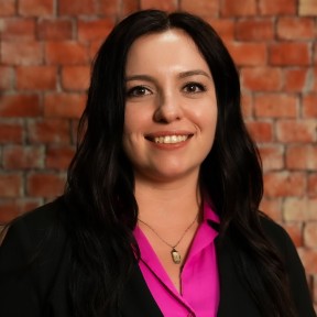 Amanda Knight