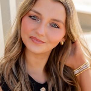 Lauren Steele