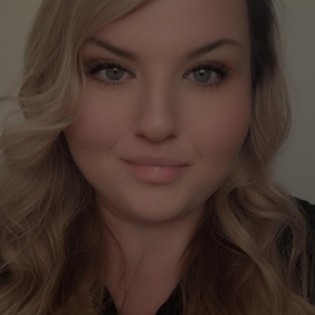 Shannon M Dial