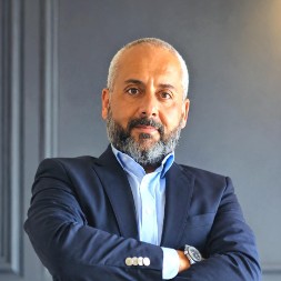 ALADDIN MOMANI