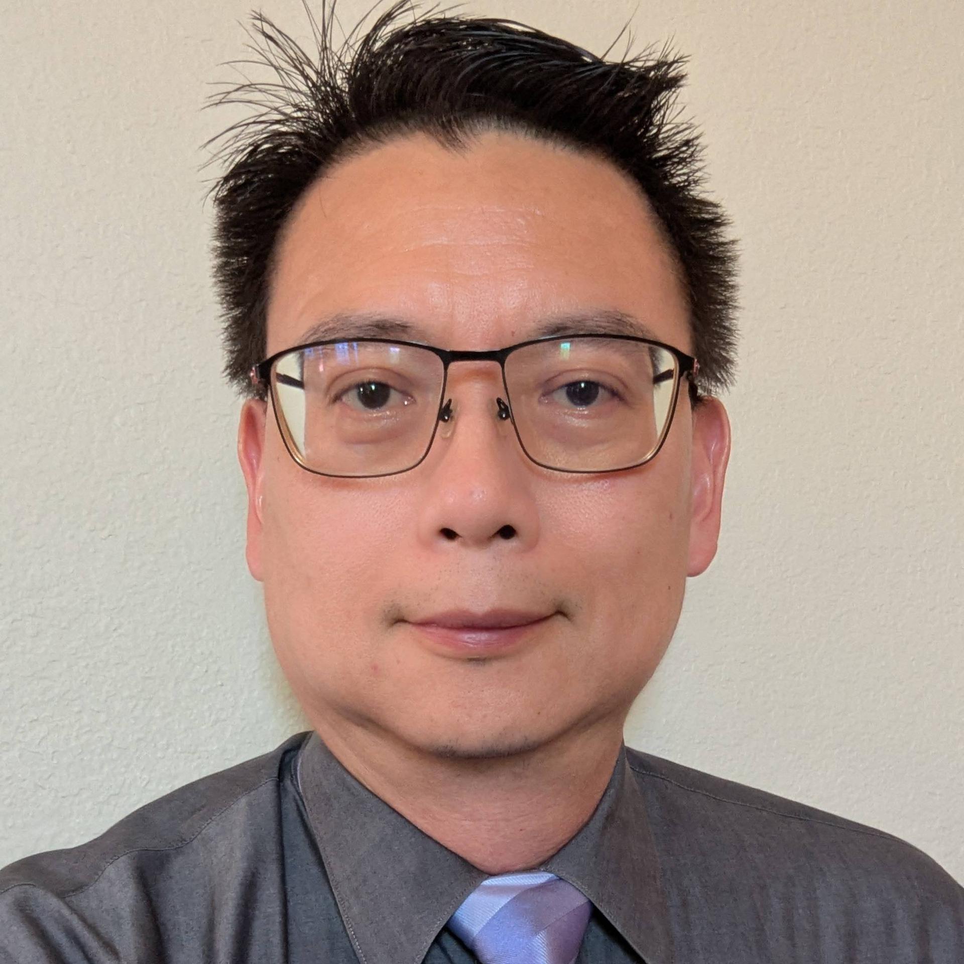 Ruu Hen (Henry) Chang