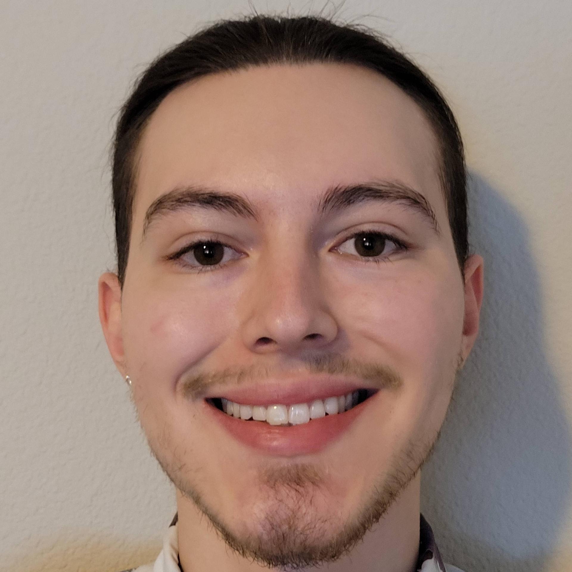 Zachary Hernandez