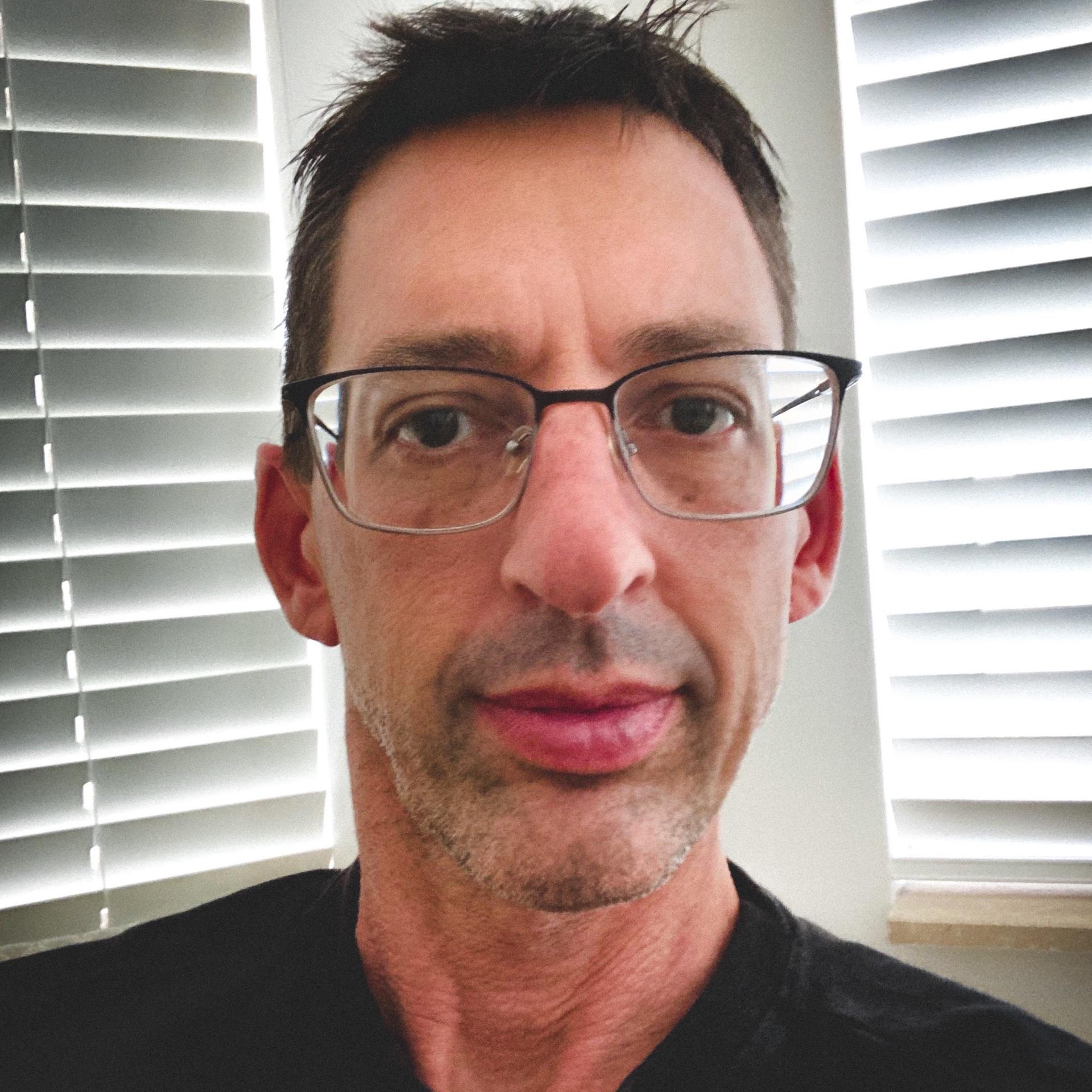 Jonathan Estrin