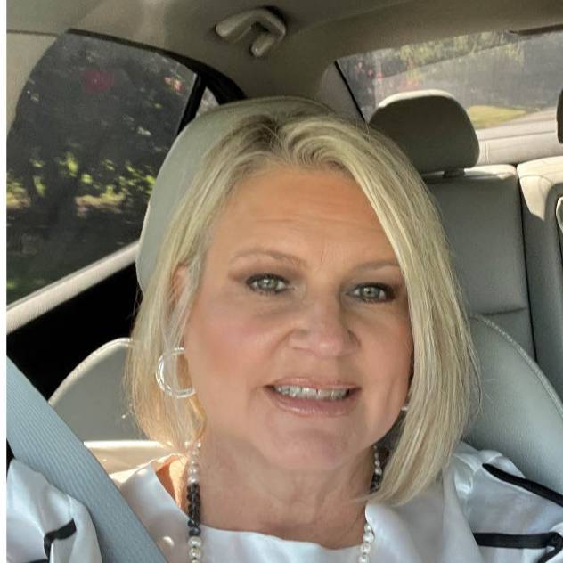 Debbie Knight