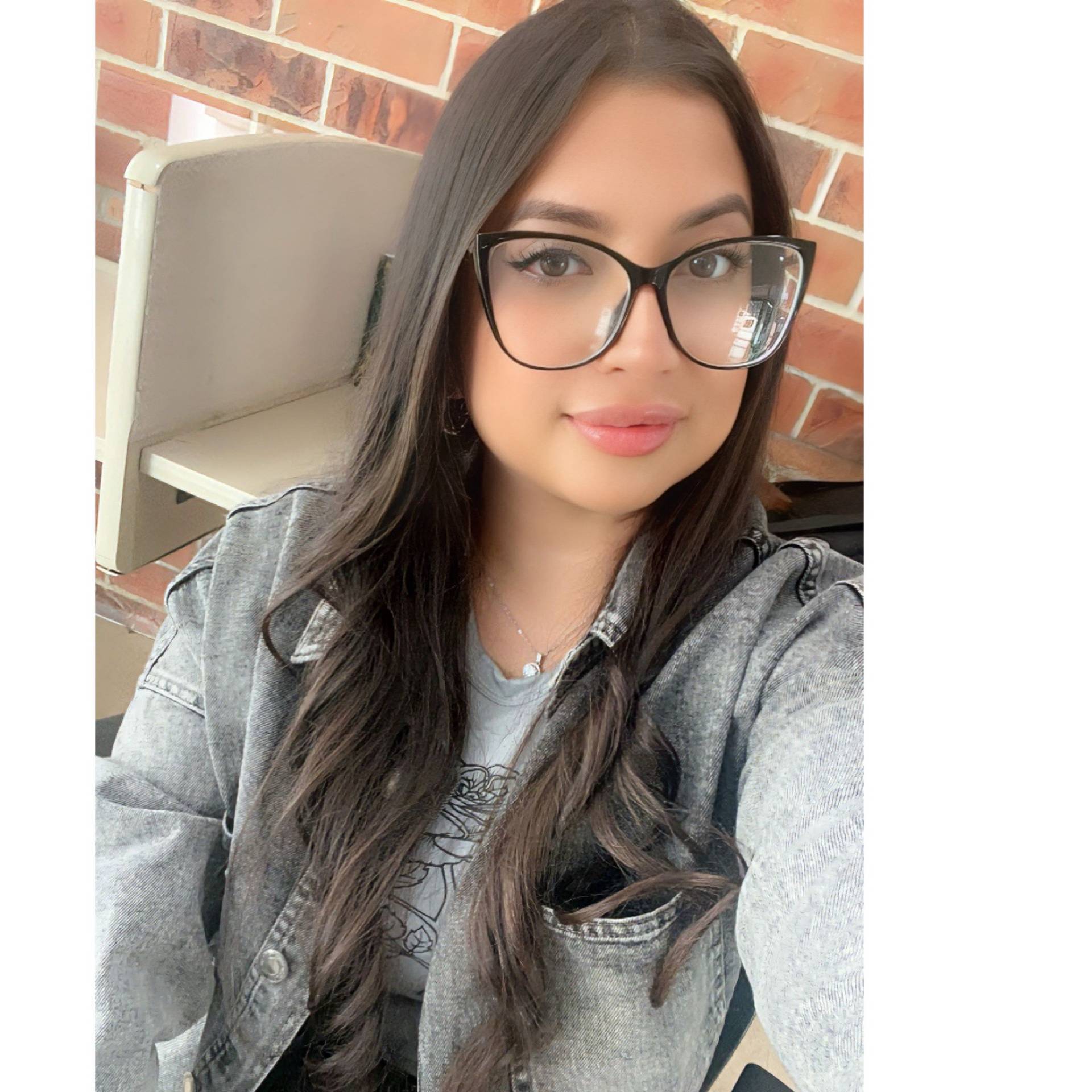 Stacy Saenz