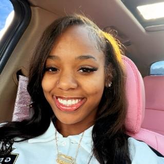 Neveah Mcbee