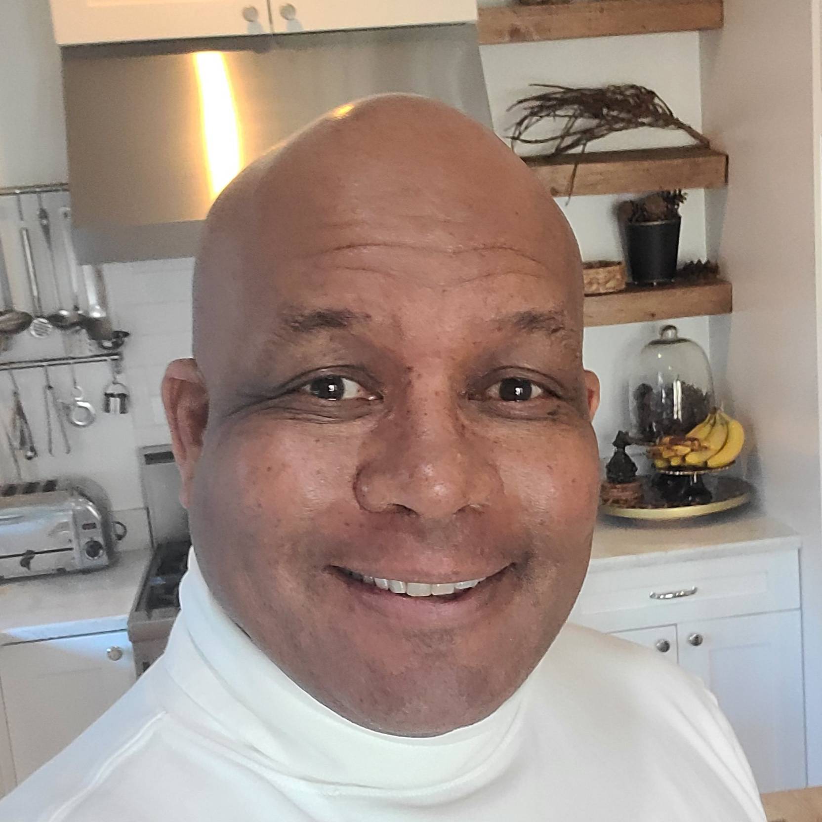 Howard Thompson
