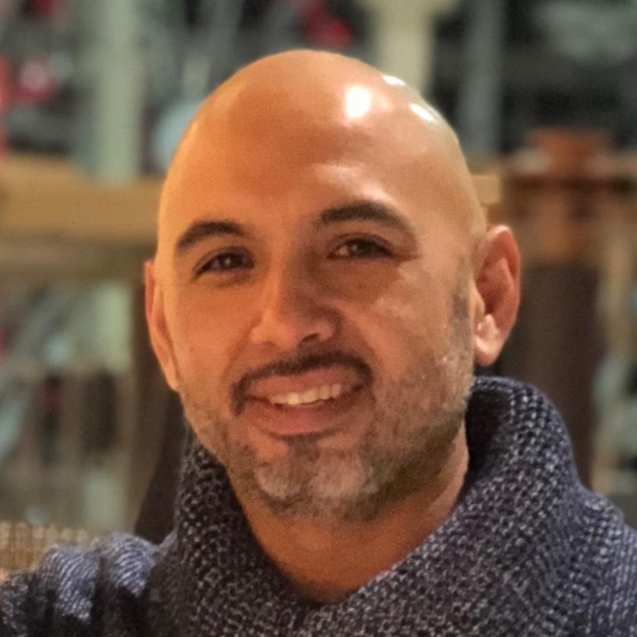 Ernesto H Carhuaz - Cueva