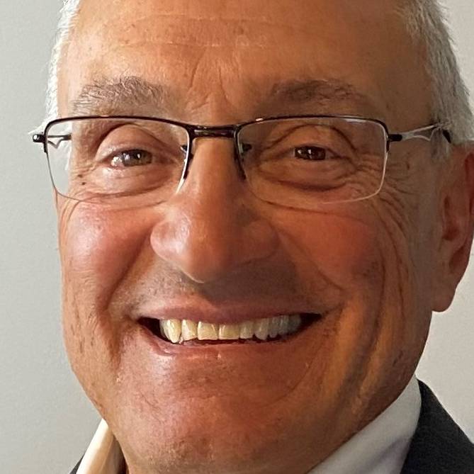 Stephen Chuck