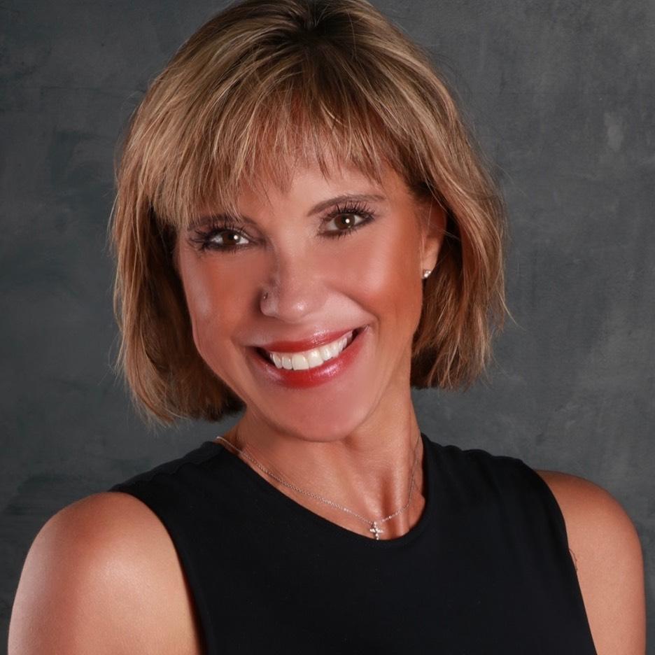Dr. Sabine Clarke, DACM
