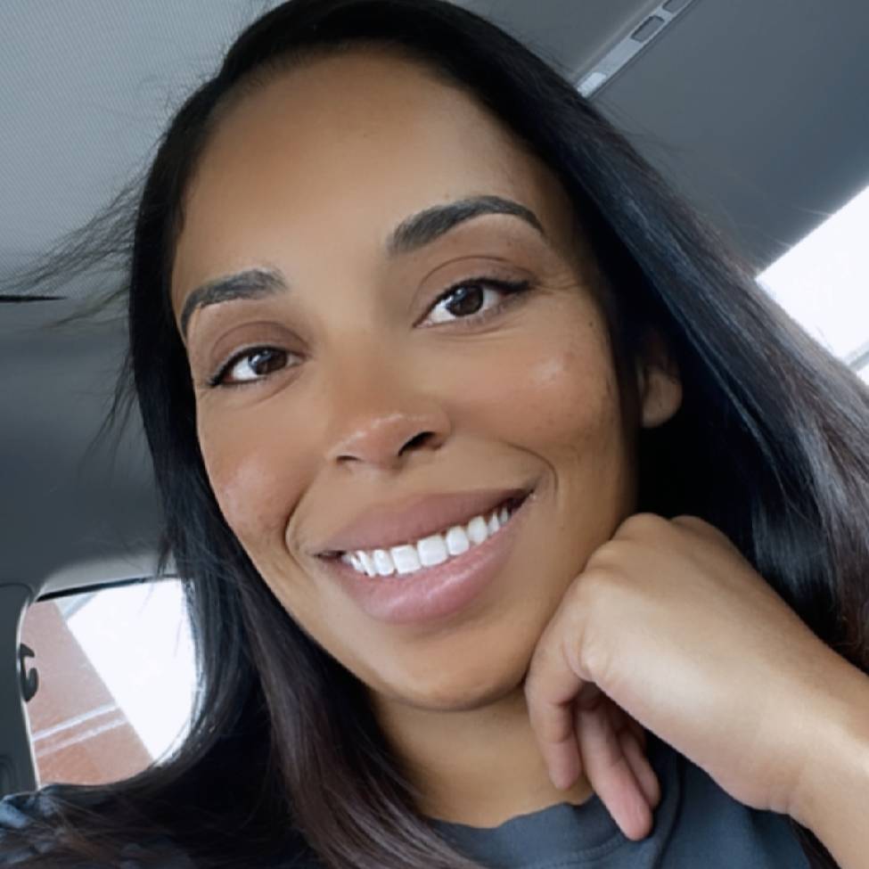 Suzanne De Corse
