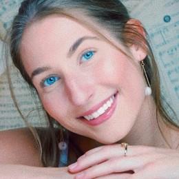 Noelle Holth