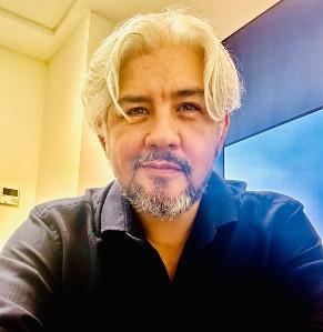 CARLOS M FLORES BAZALDUA