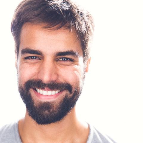 César Cova
