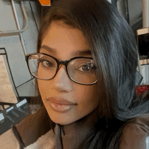 Stacey Gabriela Romero