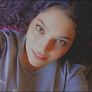 Layla Nouhi