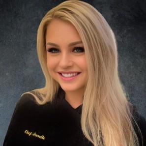 Janelle Brown