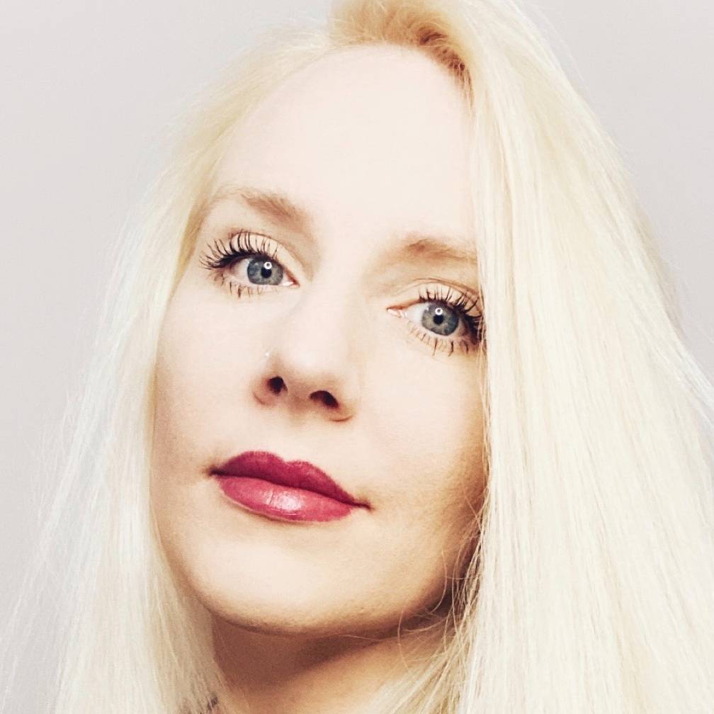 Donna Alkandari