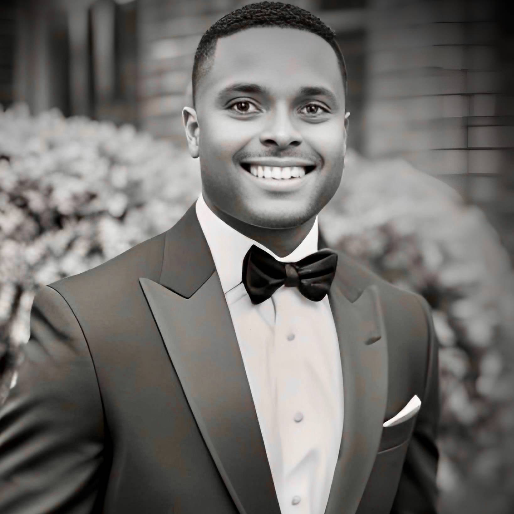 Roderick D Moore