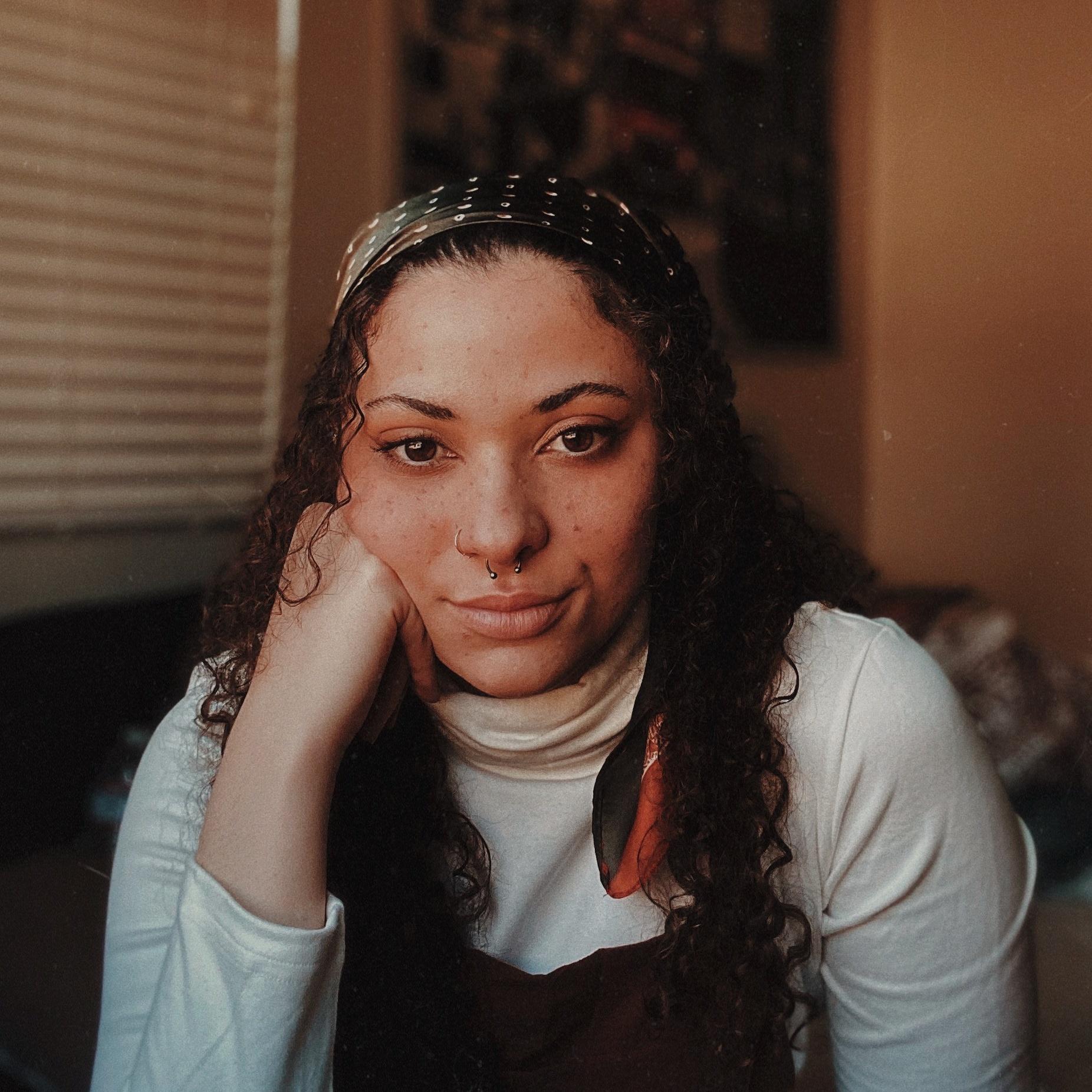 Mia Jones