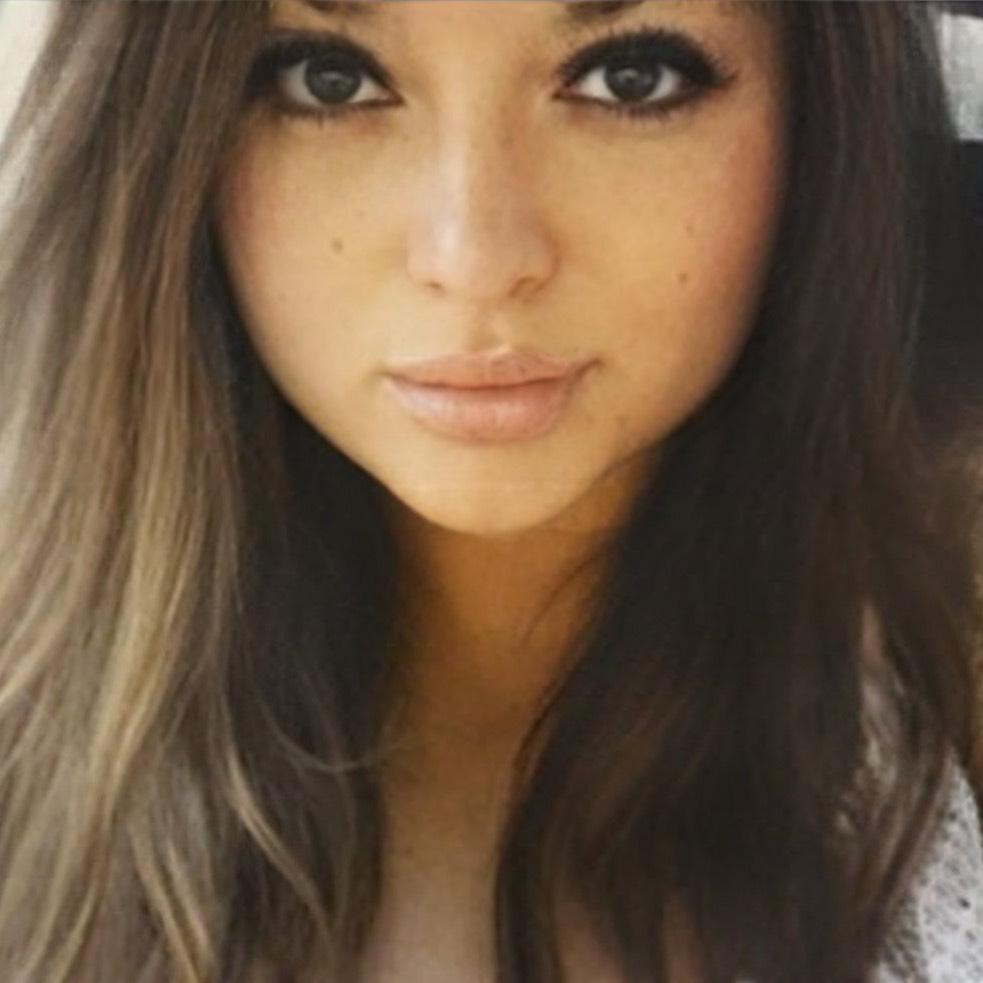 Alisa Cruz