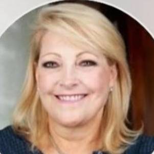 C ANNIE PEEK