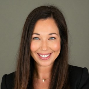 Holley Quijano