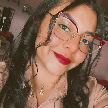 Evelyn Janeth Alcivar Nazareno