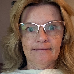 Stephanie Holbrook