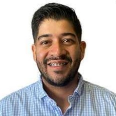 HÉCTOR LLERAS