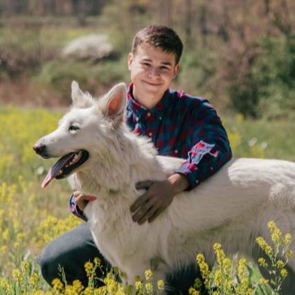 Brady Holzworth
