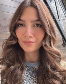 Mana Mazinani