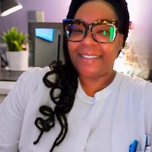 LaToya Robinson