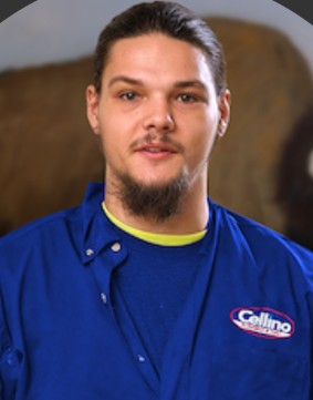 Derek Lewis