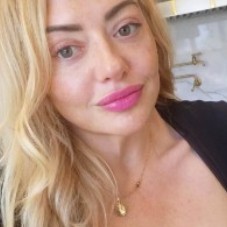 EVE EDWARDS