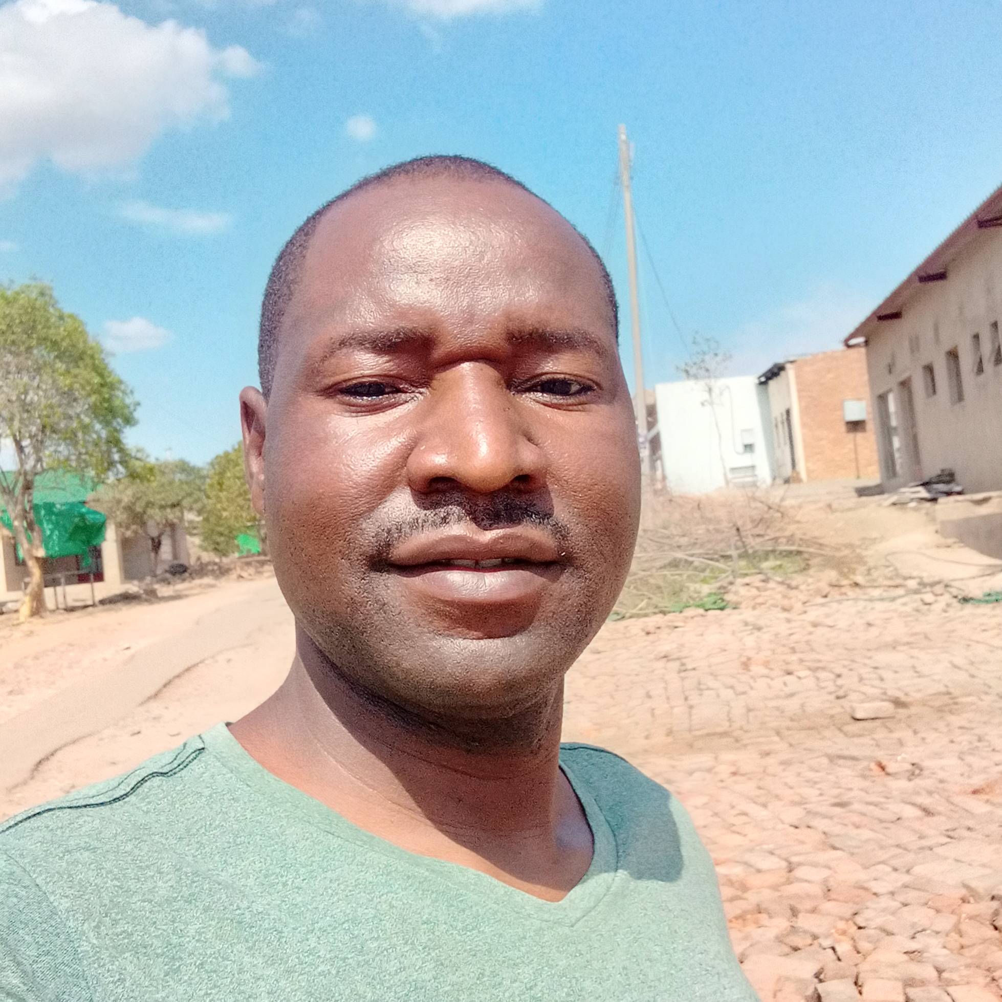 Trymore Mpandawana