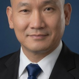 ROBERT CHANG