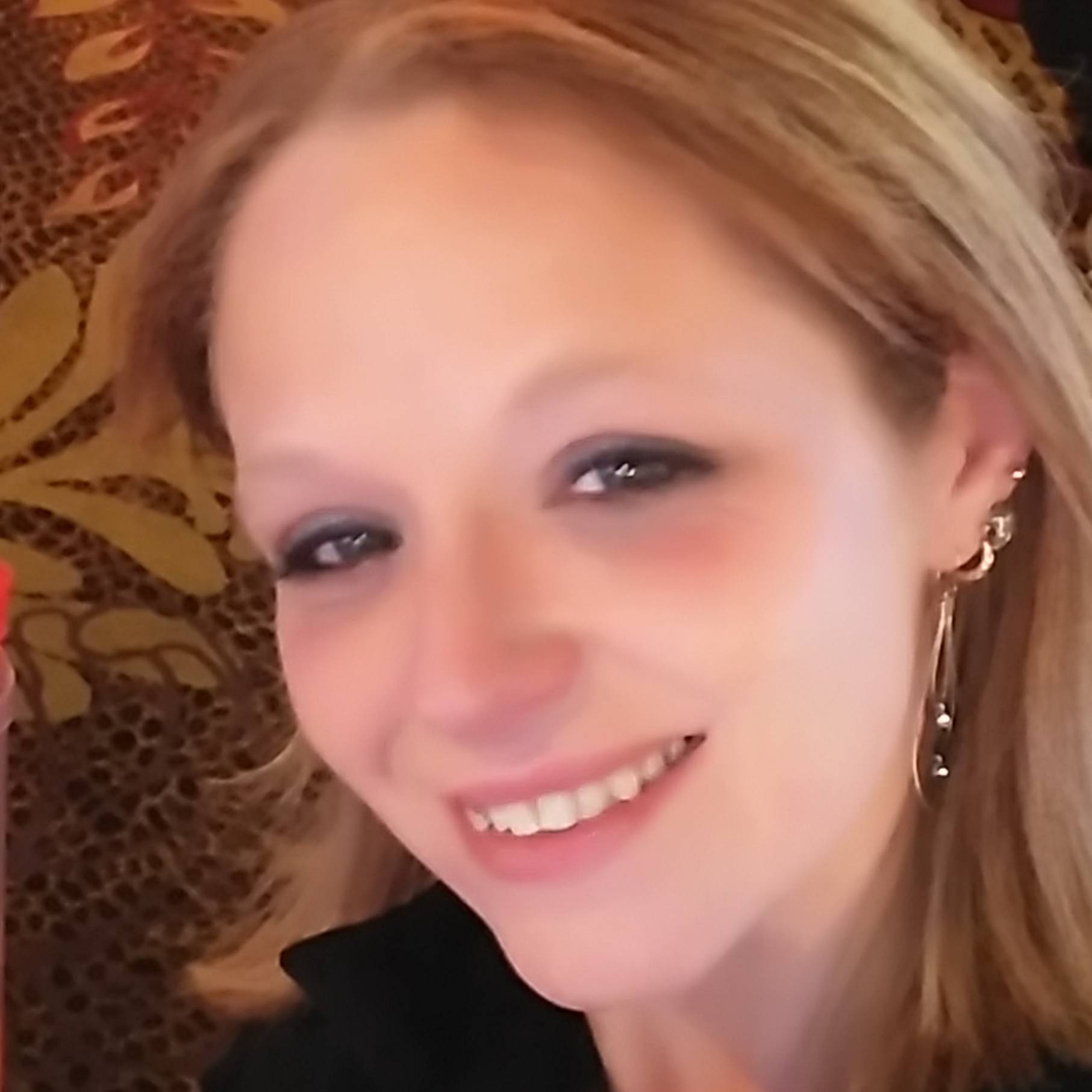 Amanda Compton