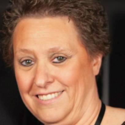Lesley Pyron