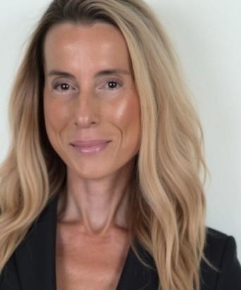 Stephanie Carney