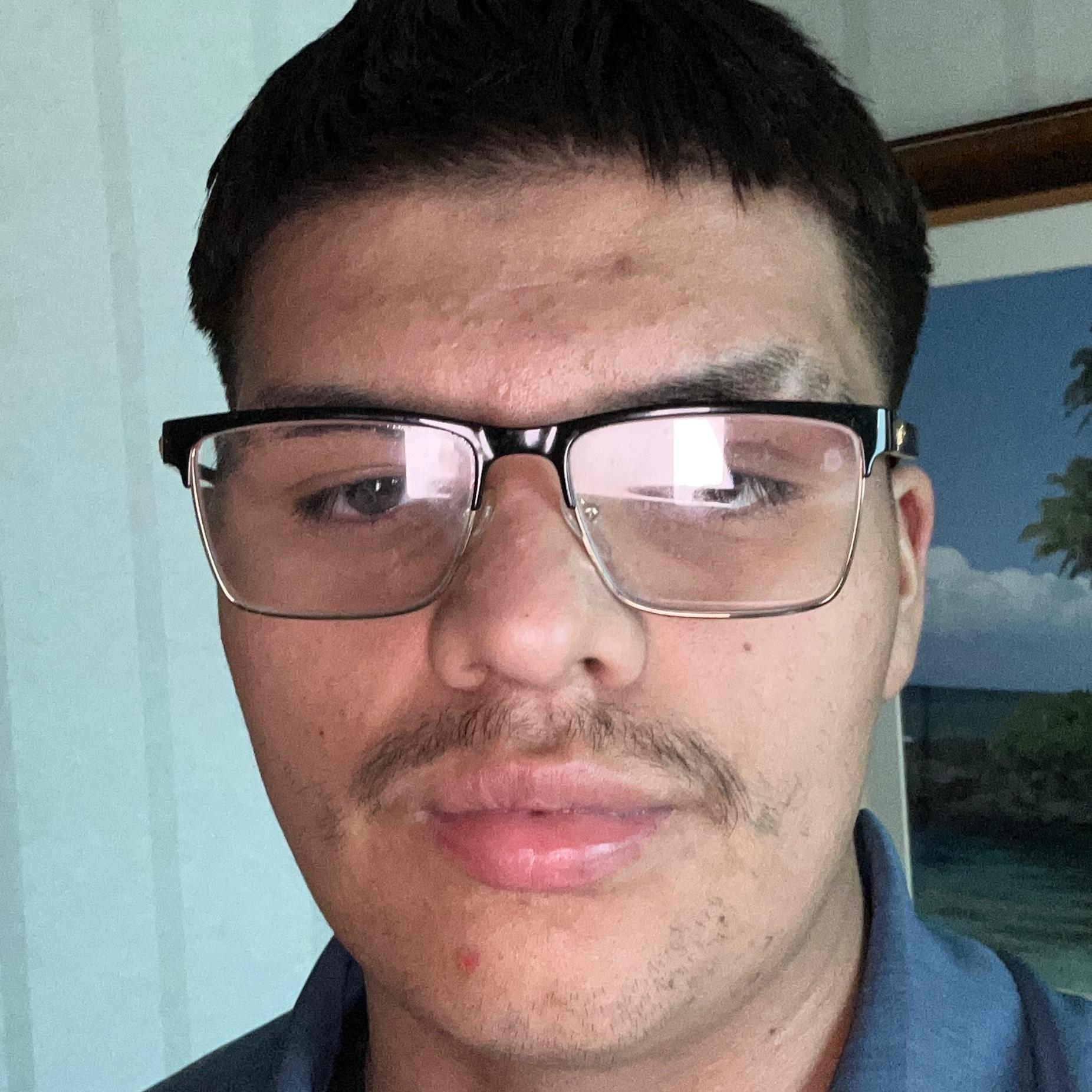 Adan Flores