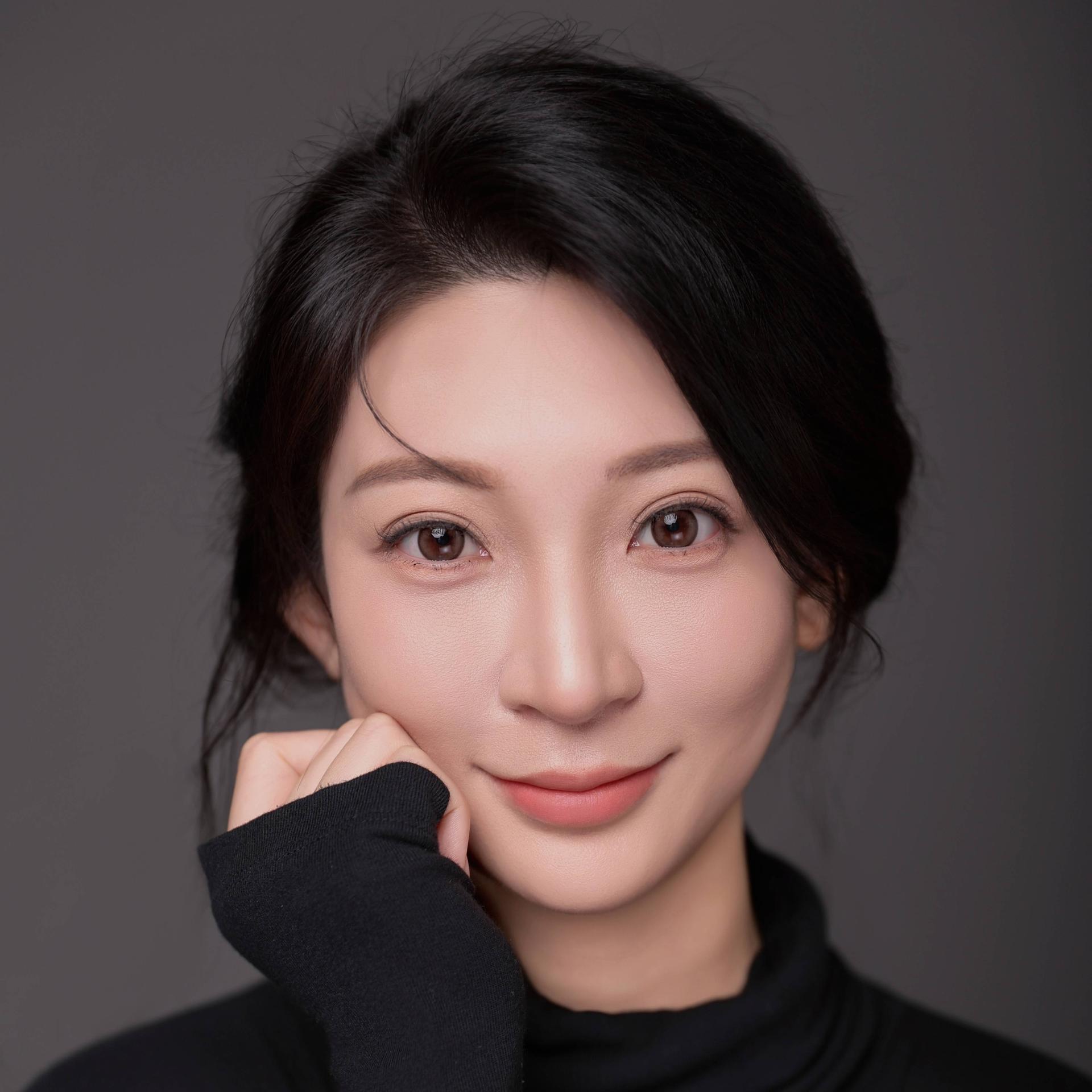 Eva Li