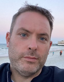 DAN WARREN