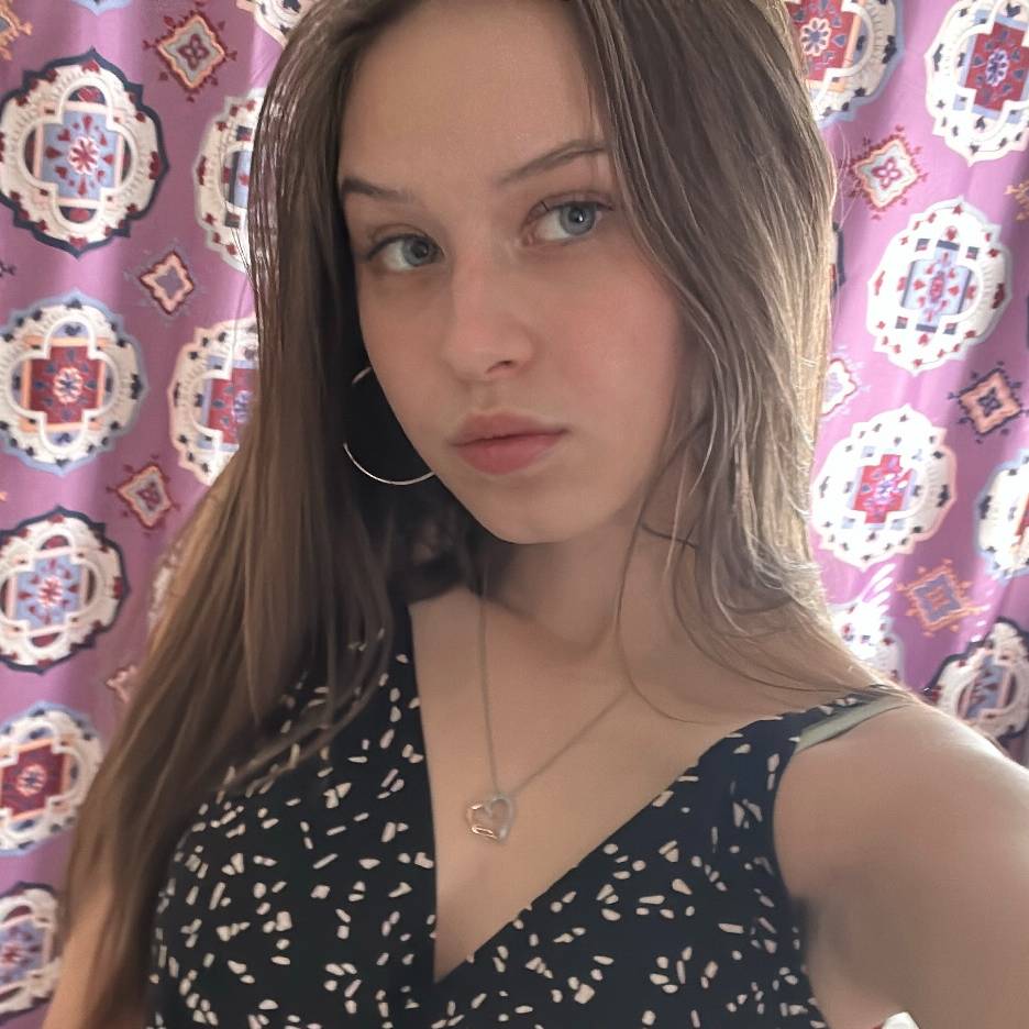 Zoe Crow