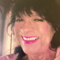 Sandra Giles