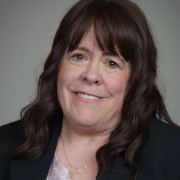 Jennifer James