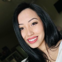 Naomi Vang