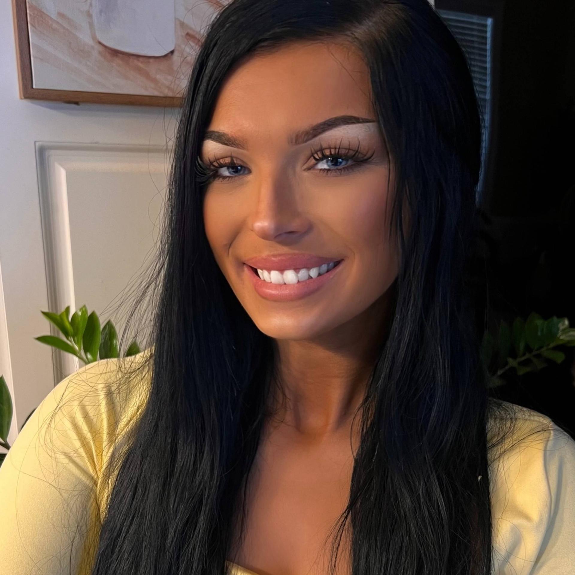 Nicole Dew